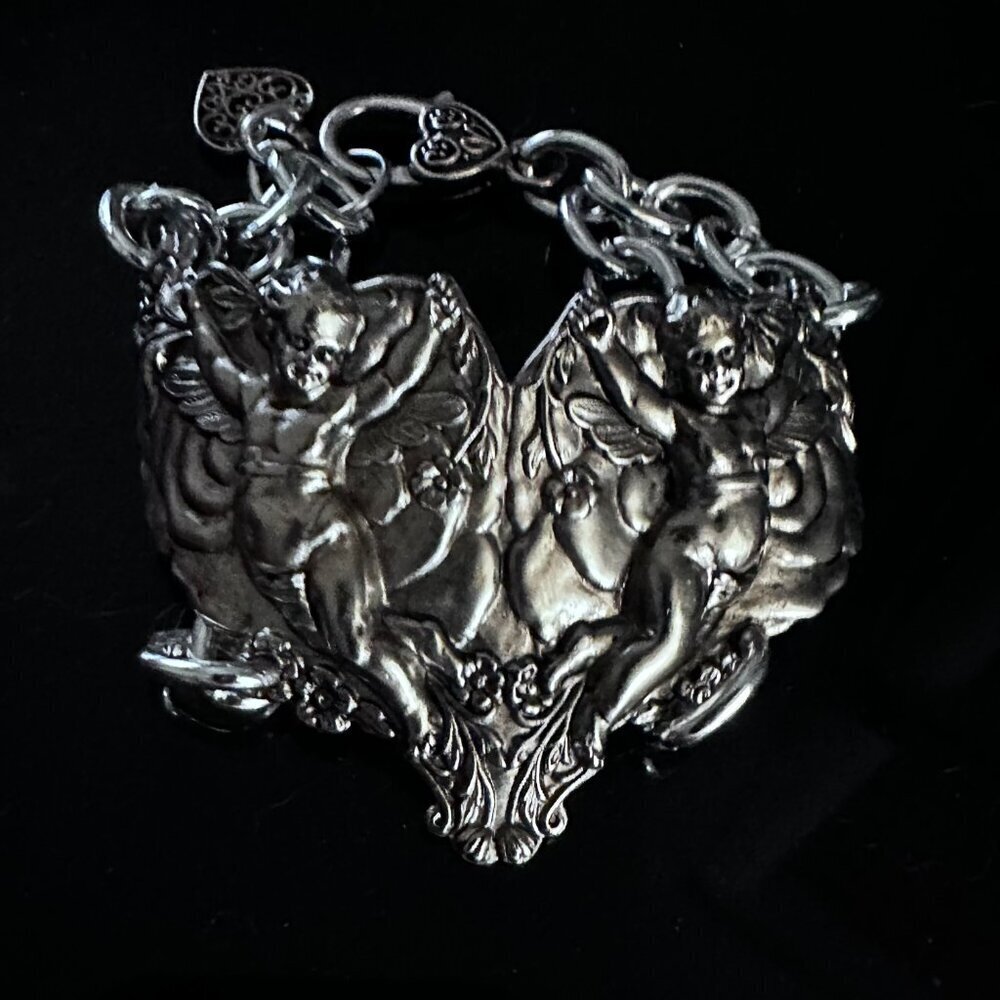 Cherub Angel Cuff Bracelet Victorian Silver Repoussé Cupid Angels Christmas Gift - Picture 10 of 12